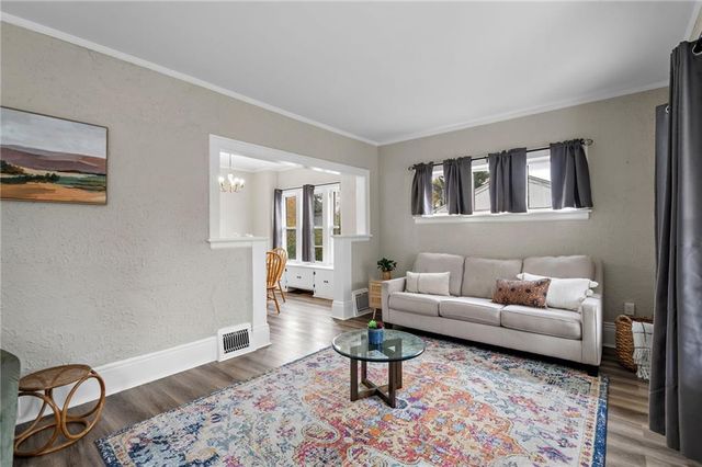 1678 E Minnhaha Ave Avenue, St Paul, MN 55106