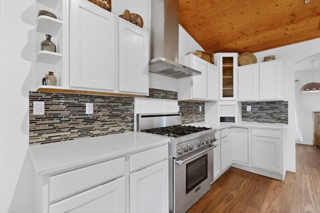 10 Blue Mesa Road, Santa Fe, NM 87508