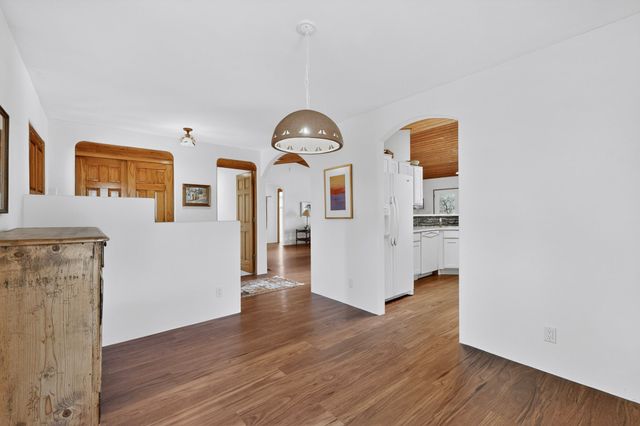 10 Blue Mesa Road, Santa Fe, NM 87508