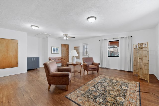10 Blue Mesa Road, Santa Fe, NM 87508