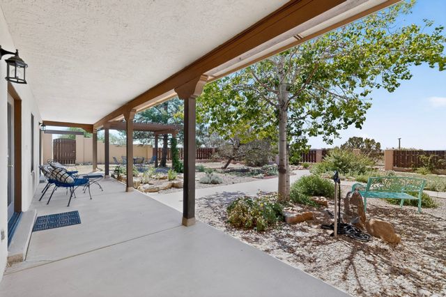 10 Blue Mesa Road, Santa Fe, NM 87508