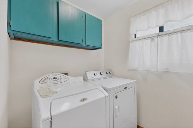 10 Blue Mesa Road, Santa Fe, NM 87508