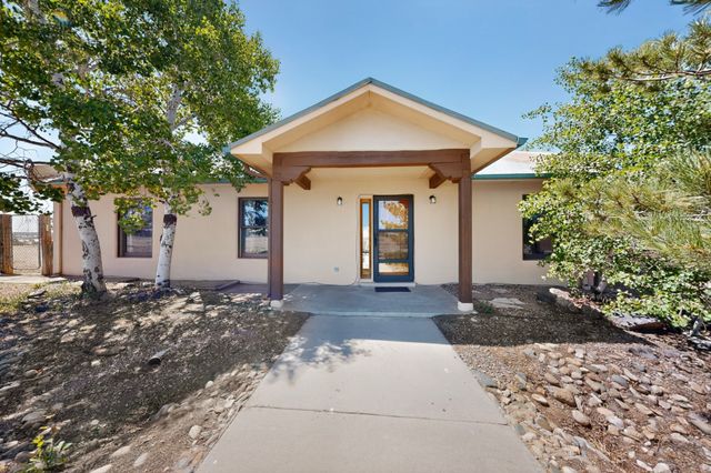 10 Blue Mesa Road, Santa Fe, NM 87508