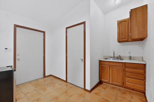 10 Blue Mesa Road, Santa Fe, NM 87508