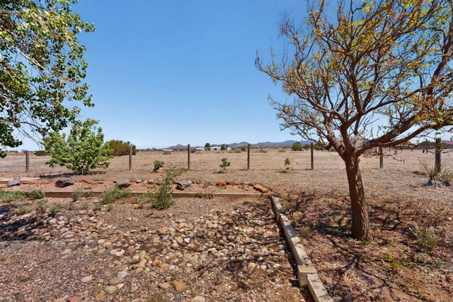 10 Blue Mesa Road, Santa Fe, NM 87508