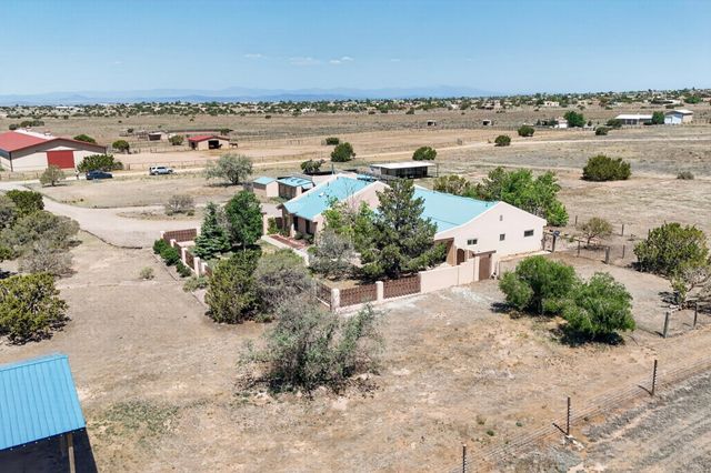 10 Blue Mesa Road, Santa Fe, NM 87508