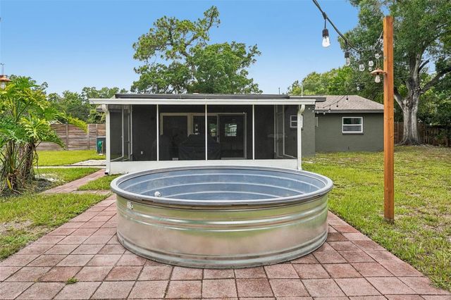 4901 TAYLOR STREET N, St Petersburg, FL 33714