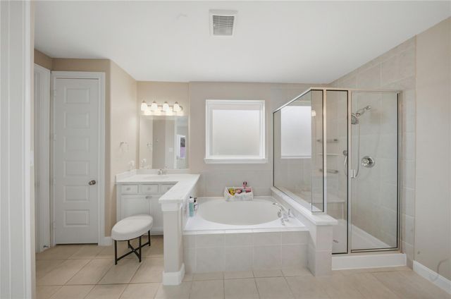 2203 Orono Landing Lane, Pearland, TX 77089