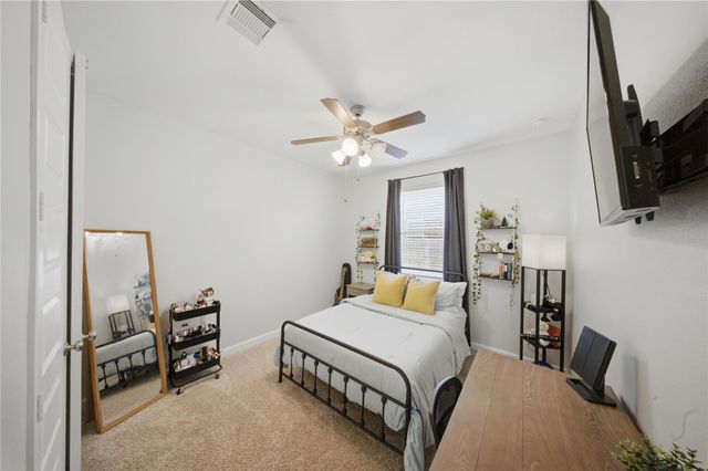 2203 Orono Landing Lane, Pearland, TX 77089