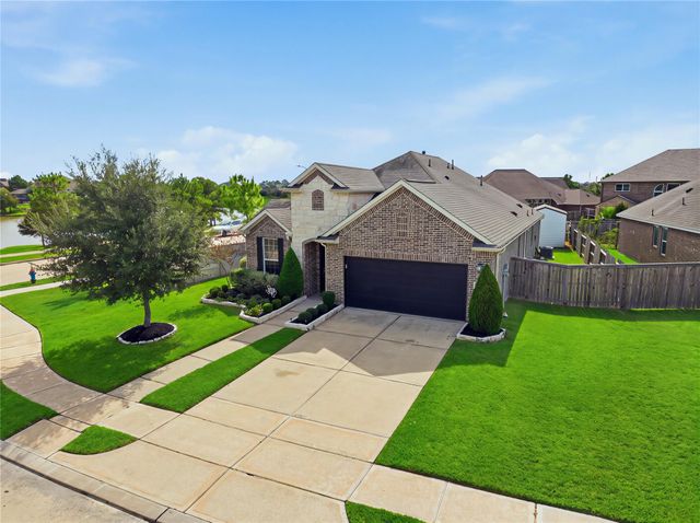 2203 Orono Landing Lane, Pearland, TX 77089