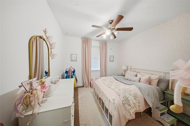 2203 Orono Landing Lane, Pearland, TX 77089