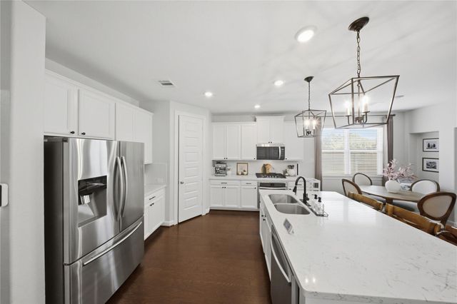 2203 Orono Landing Lane, Pearland, TX 77089