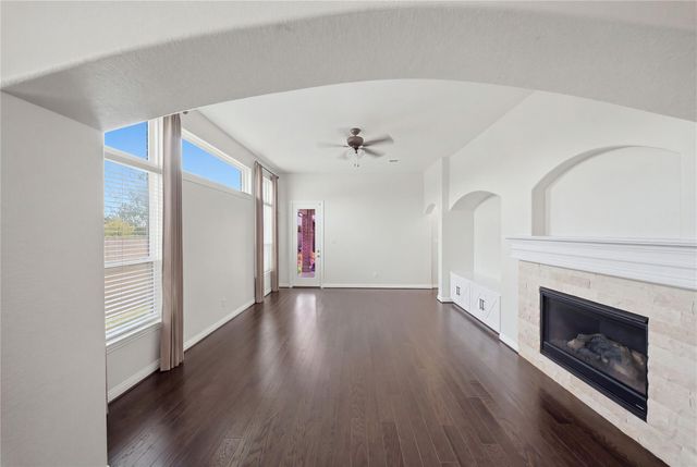 2203 Orono Landing Lane, Pearland, TX 77089
