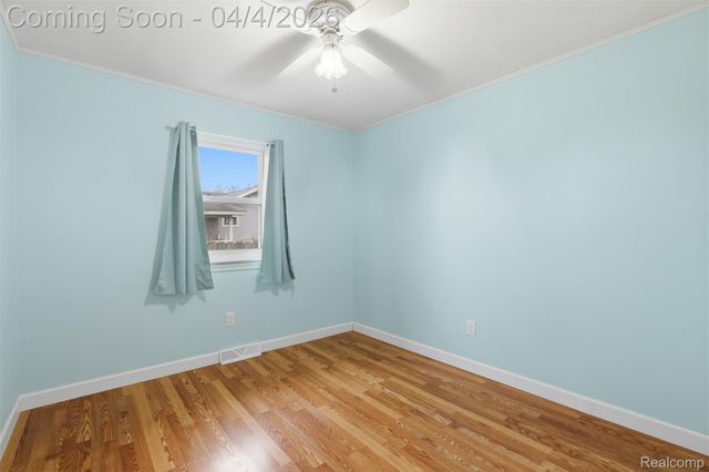 2911 Mott Avenue, Waterford Charter Township, MI 48328