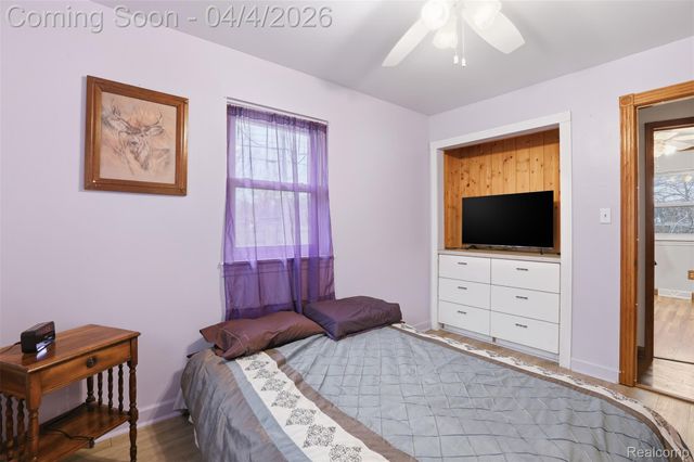 2911 Mott Avenue, Waterford Charter Township, MI 48328