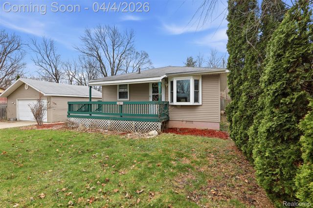 2911 Mott Avenue, Waterford Charter Township, MI 48328