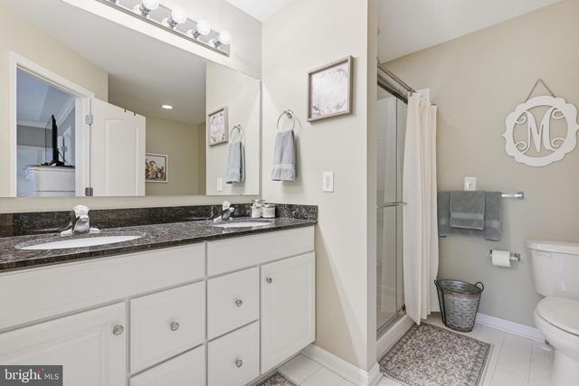 121 PUMPKIN PATCH LN, Hockessin, DE 19707