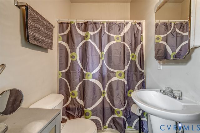 2727 Hanes Ave, Richmond, VA 23222