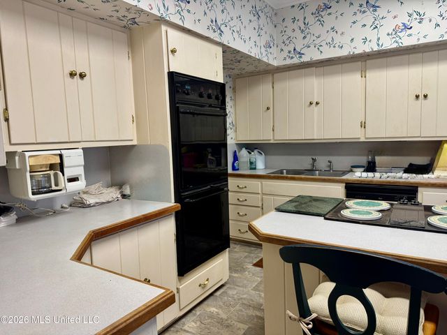 116 Gloucester Road, Natchez, MS 39120