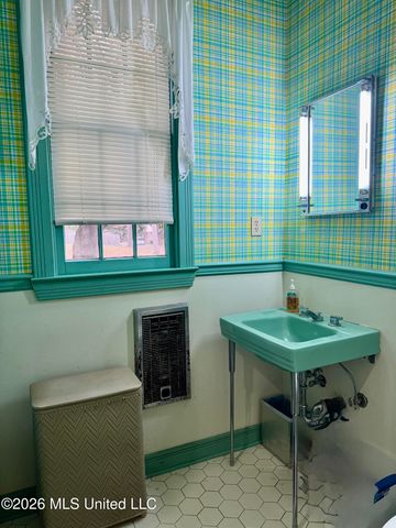 116 Gloucester Road, Natchez, MS 39120