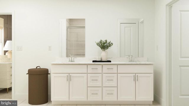 13 GRIFFEN LN, Monmouth Junction, NJ 08852