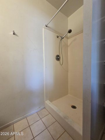 9439 N 6TH Avenue, Phoenix, AZ 85021