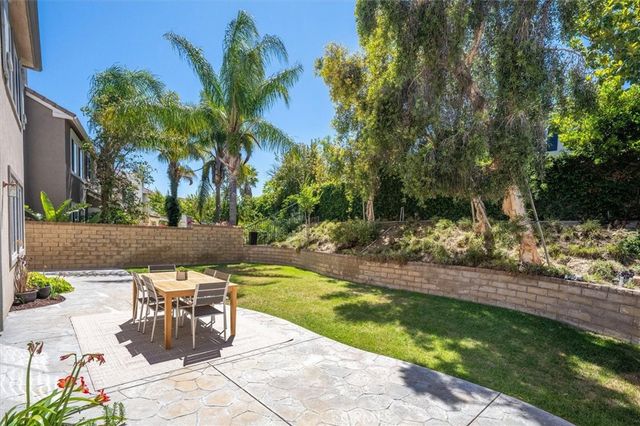 27866 Alta Vista, Valencia, CA 91355