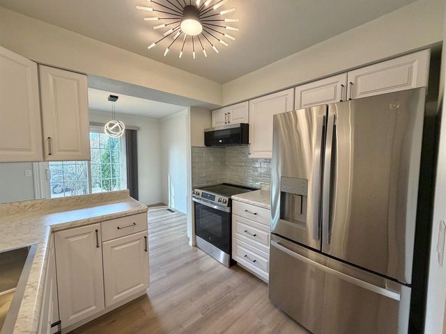 7472 Old Sauk Road, Madison, WI 53717