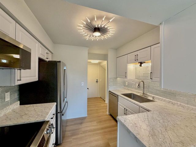 7472 Old Sauk Road, Madison, WI 53717