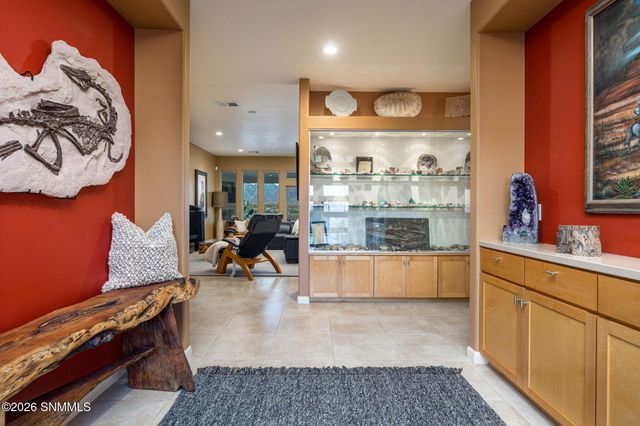 5657 Calle De Paradise, Las Cruces, NM 88011