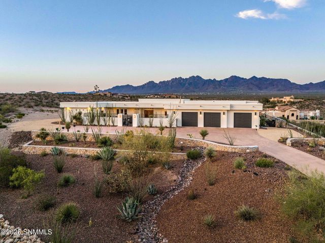 5657 Calle De Paradise, Las Cruces, NM 88011