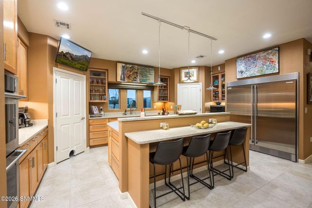 5657 Calle De Paradise, Las Cruces, NM 88011