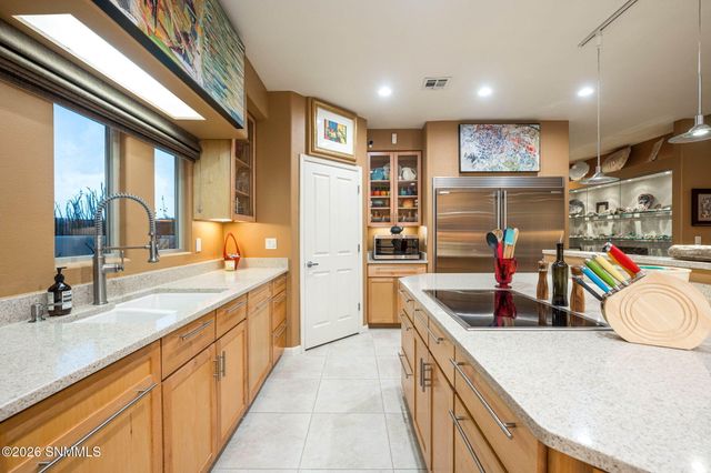 5657 Calle De Paradise, Las Cruces, NM 88011