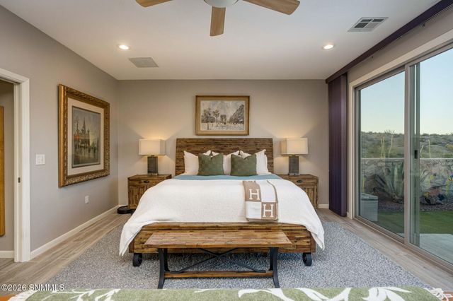 5657 Calle De Paradise, Las Cruces, NM 88011