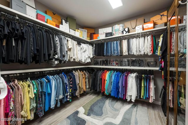 5657 Calle De Paradise, Las Cruces, NM 88011