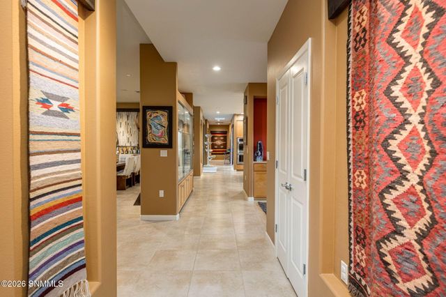 5657 Calle De Paradise, Las Cruces, NM 88011