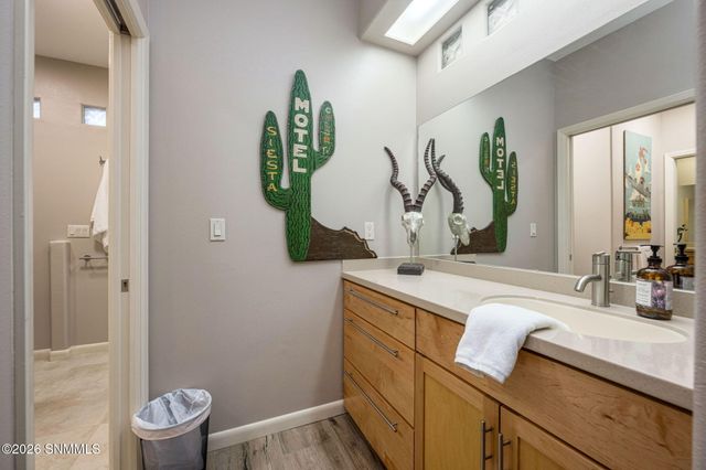 5657 Calle De Paradise, Las Cruces, NM 88011