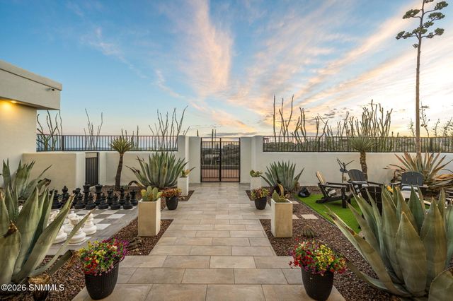 5657 Calle De Paradise, Las Cruces, NM 88011