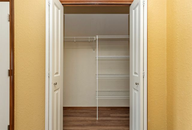 2406 NE Oak Drive 3, Ankeny, IA 50021