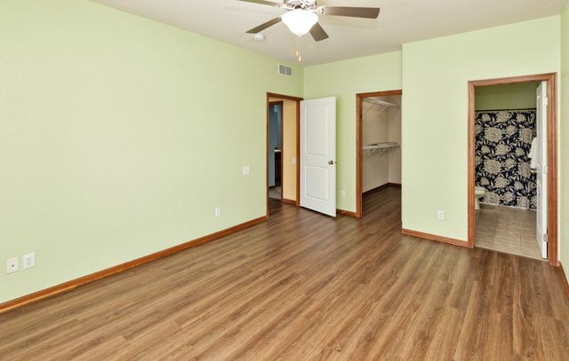 2406 NE Oak Drive 3, Ankeny, IA 50021