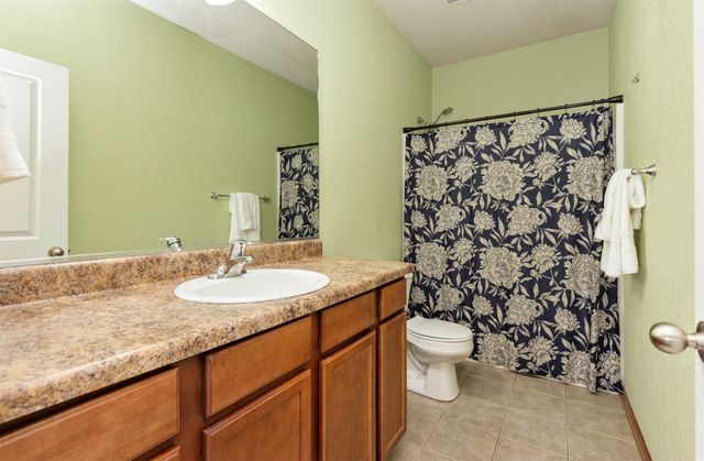 2406 NE Oak Drive 3, Ankeny, IA 50021