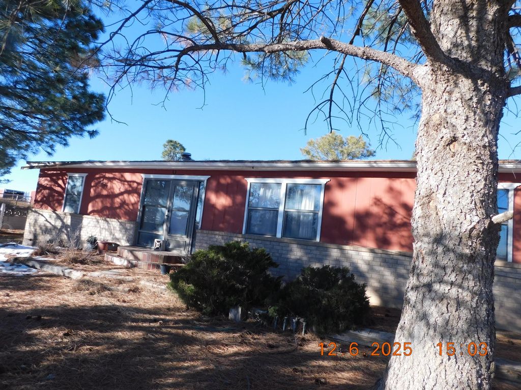169 E Church Street, Edgewood, NM 87015