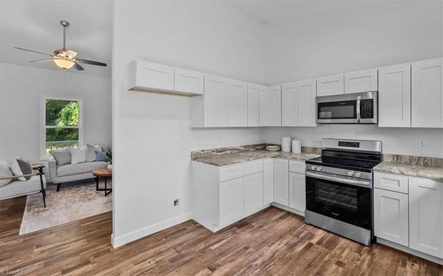 421 E Raleigh Avenue, Liberty, NC 27298
