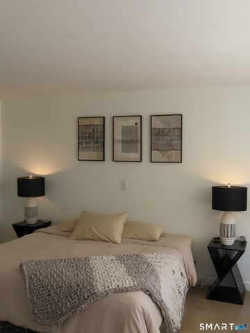 1 Strawberry Hill Court 6C, Stamford, CT 06902