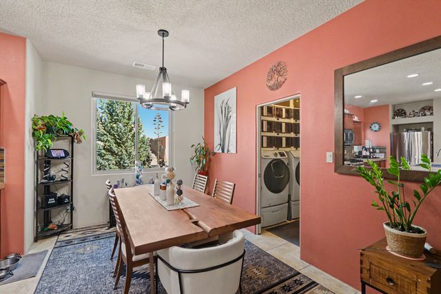 43 Canto Del Pajaro, Santa Fe, NM 87508