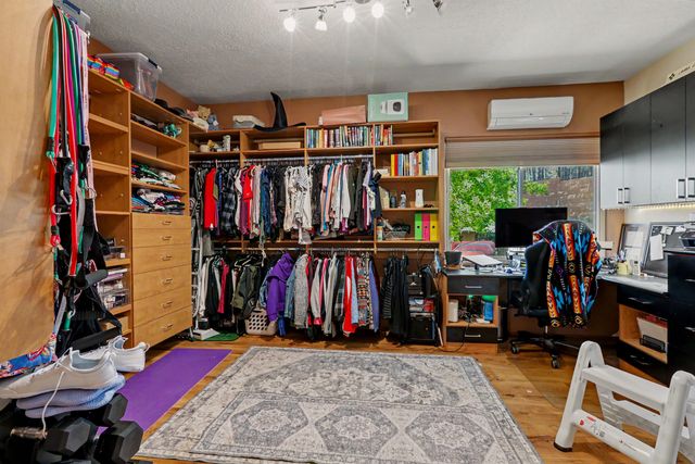 43 Canto Del Pajaro, Santa Fe, NM 87508