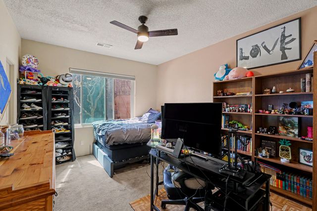 43 Canto Del Pajaro, Santa Fe, NM 87508