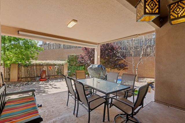 43 Canto Del Pajaro, Santa Fe, NM 87508