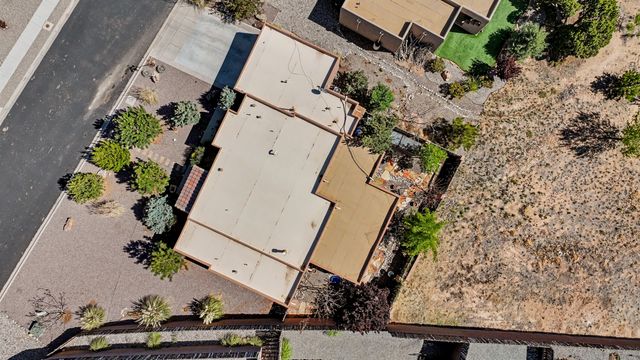 43 Canto Del Pajaro, Santa Fe, NM 87508