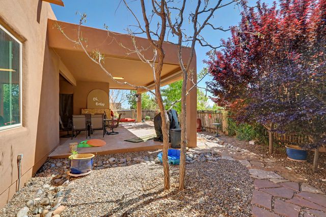 43 Canto Del Pajaro, Santa Fe, NM 87508